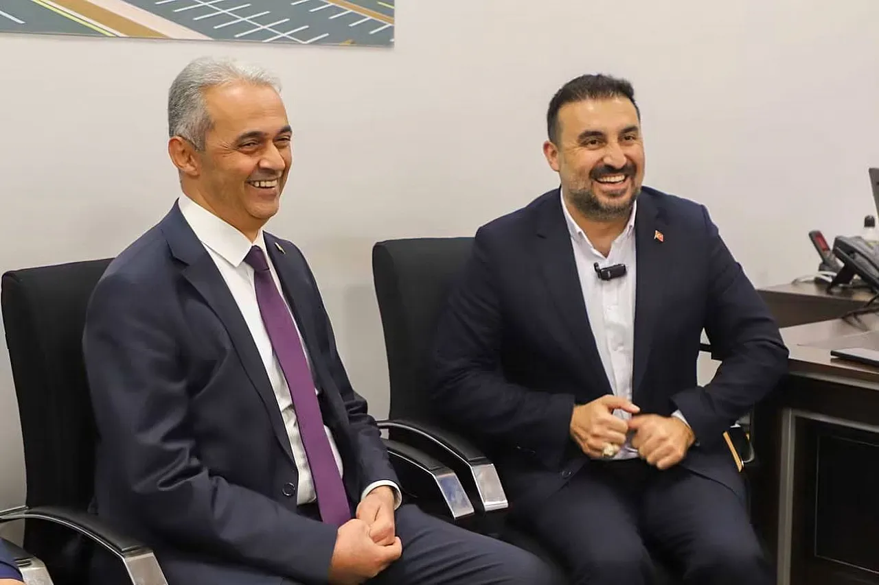 Esnafı Dinledi, Hastalara Geçmiş Olsun Dileklerini İletti