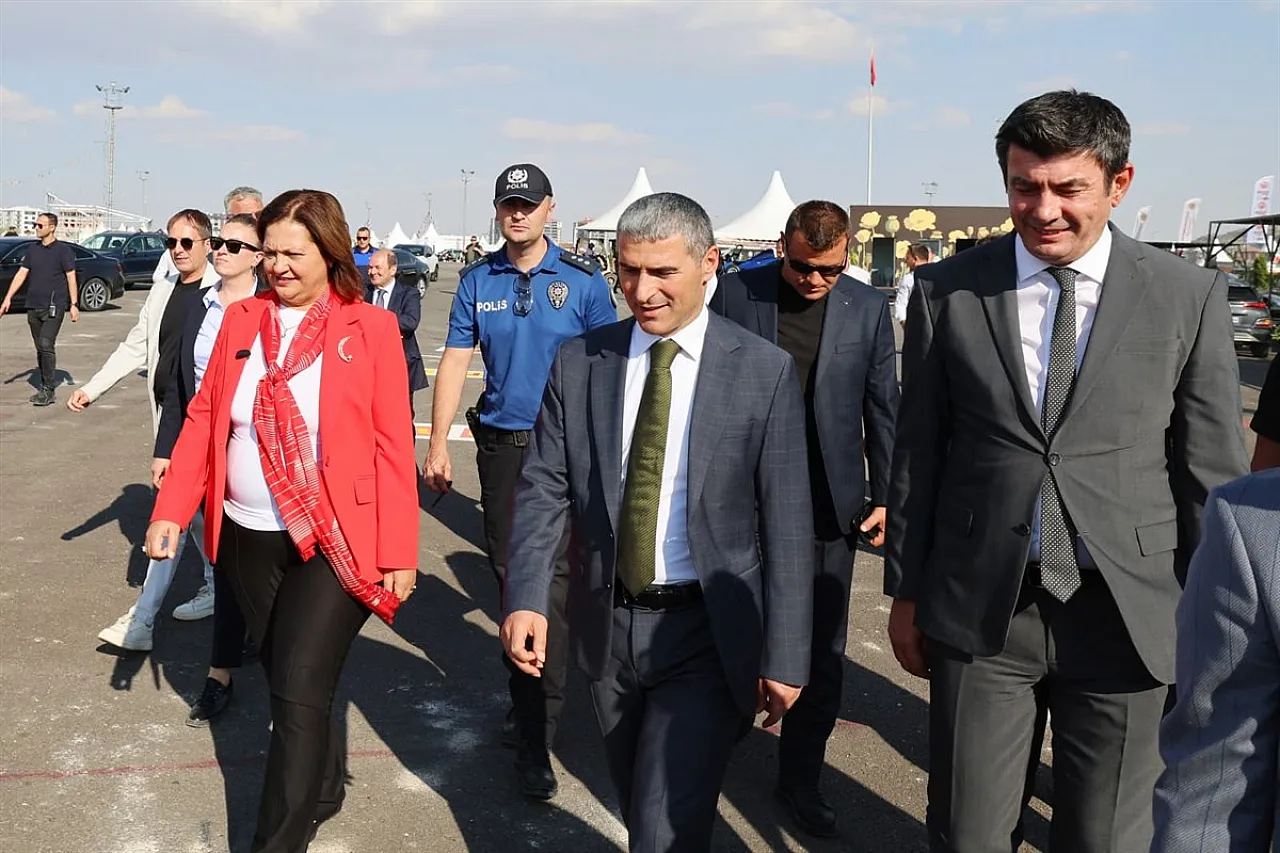 Afyon'da Büyük Buluşma 25 Ülke, 150 Sporcu, 500 Bin Ziyaretçi!