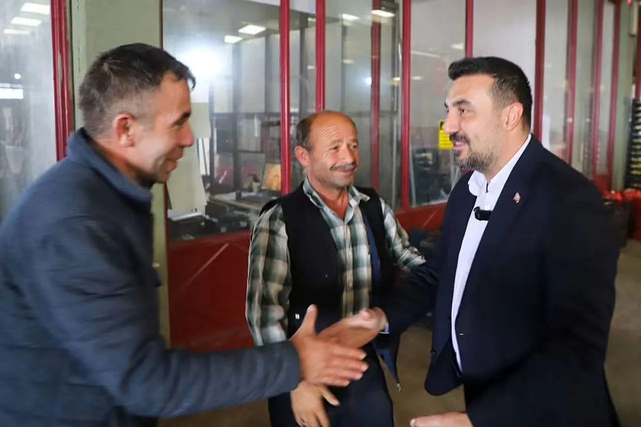 Esnafı Dinledi, Hastalara Geçmiş Olsun Dileklerini İletti