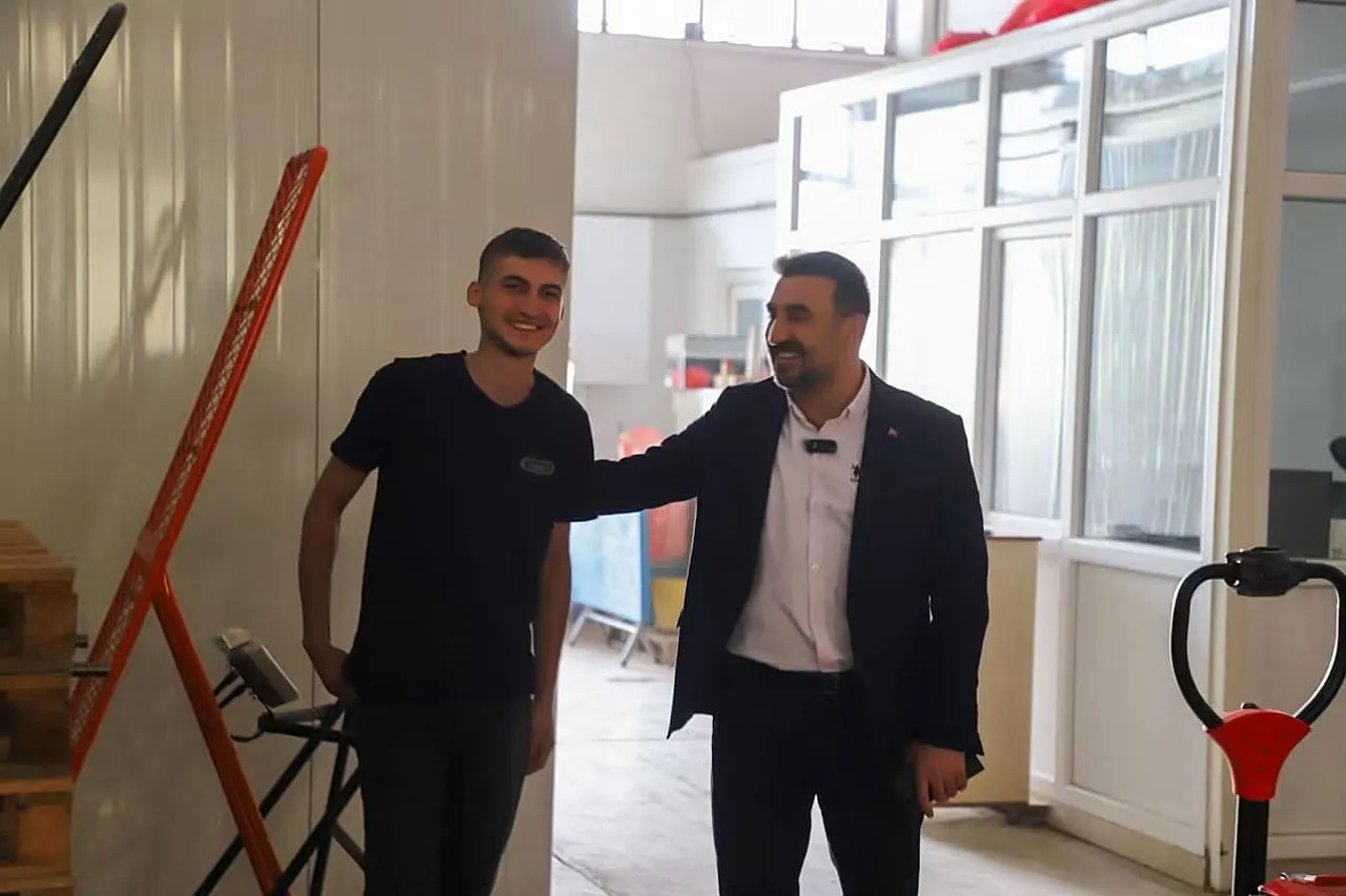 Esnafı Dinledi, Hastalara Geçmiş Olsun Dileklerini İletti