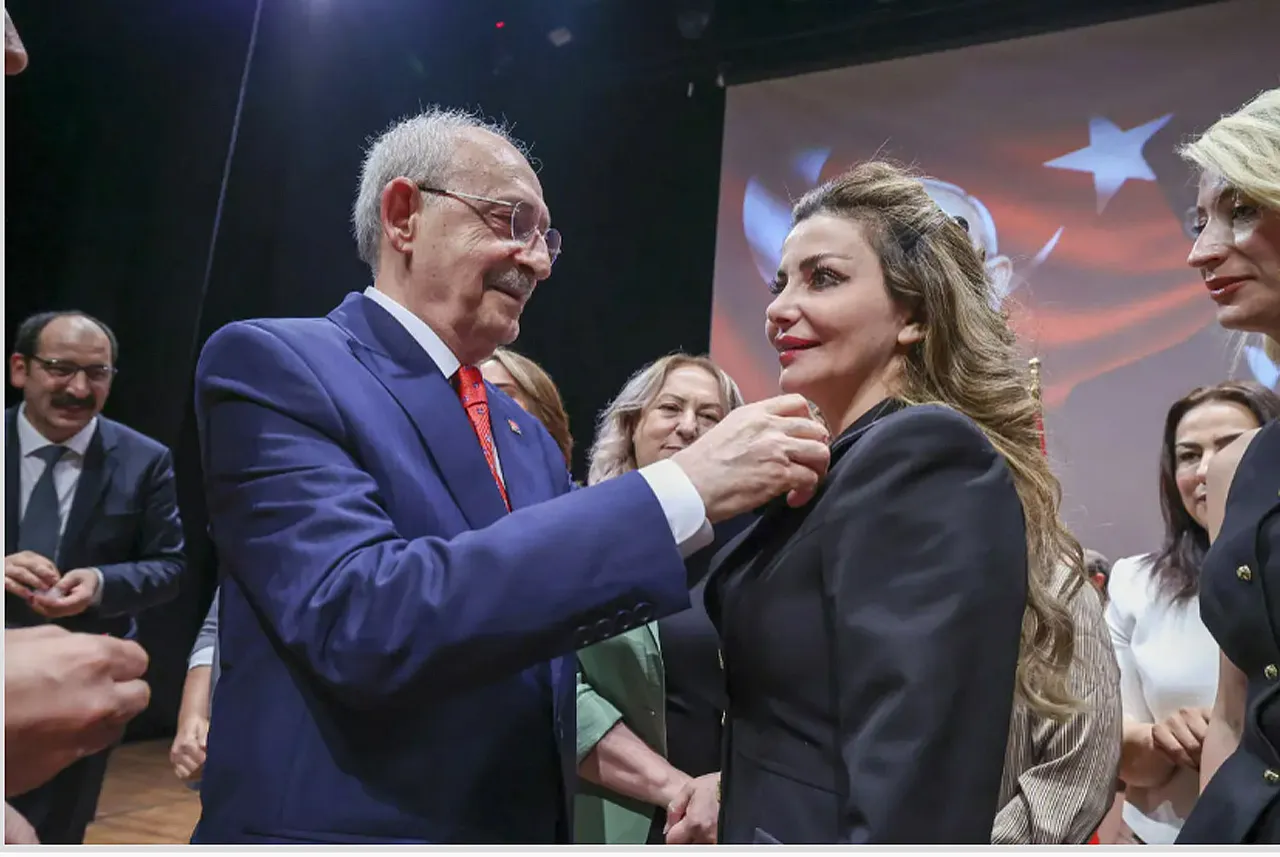 CHP'de 'Figüran' Kavgası. Peşpeşe Sert Açıklamalar