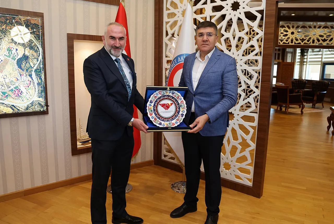 Türkiye-Çin İş Birliği İçin Üniversite-Dernek Buluşması