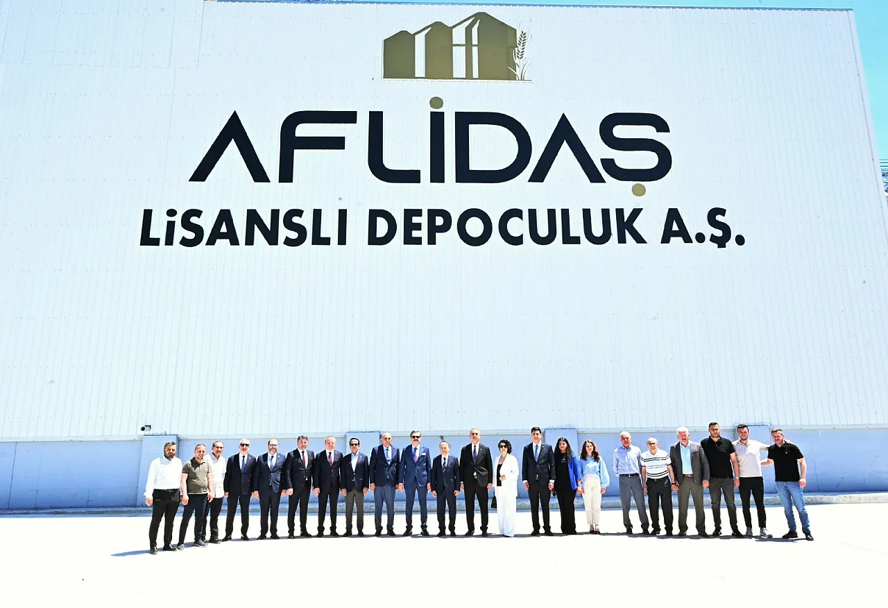 TOBB Başkanı Hisarcıklıoğlu, ATB Başkanı Mühsürler'i Tebrik Etti