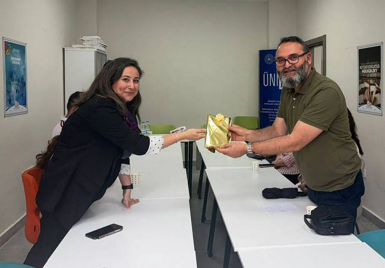 AFSÜ'de Bibliyoterapi Konuşuldu