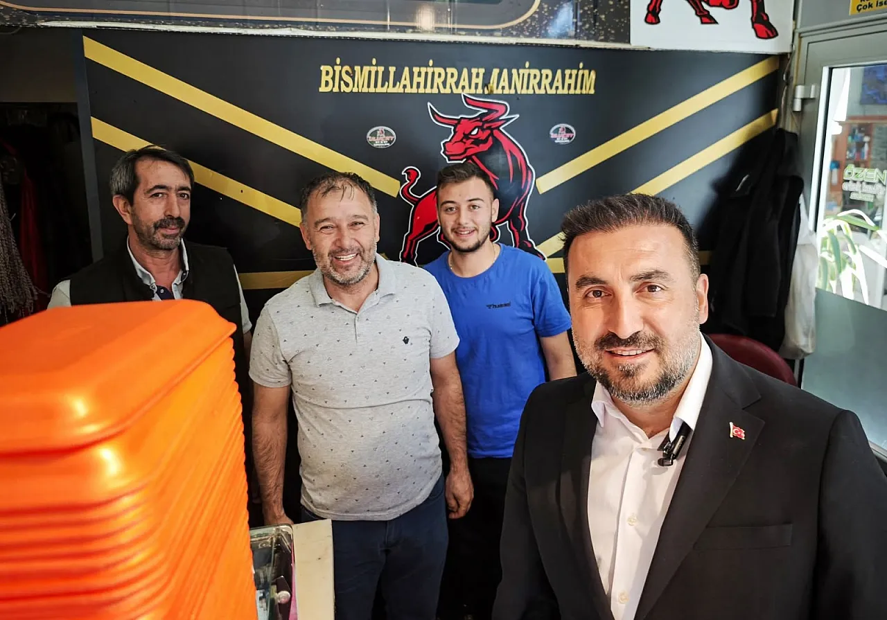 Başkan Kavak, Esnafla Bir Arada
