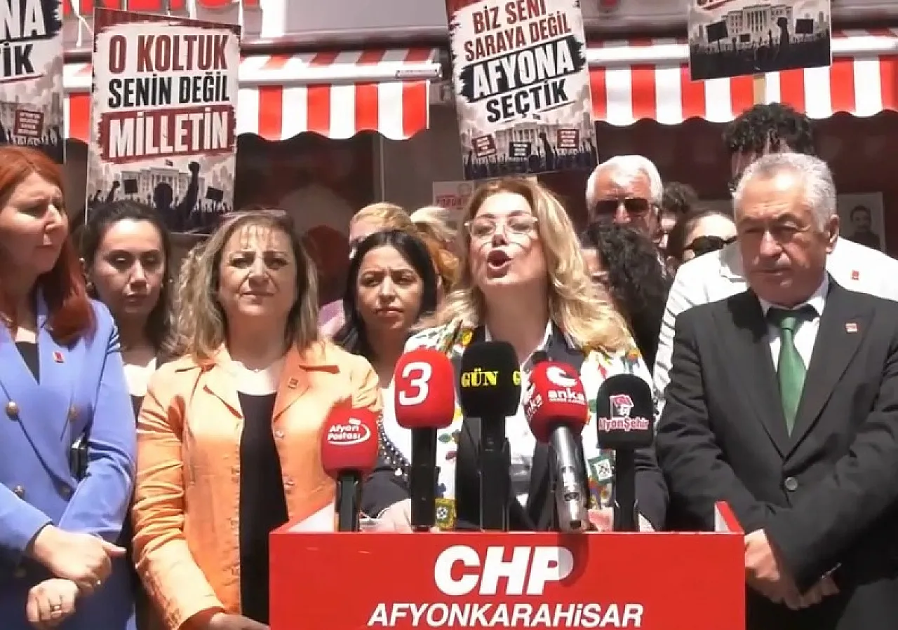 CHP Kadın Kolları Genel Başkanı Kaya'dan Köksal'a: Biz Seni O Zaman Aslan Zannediyorduk