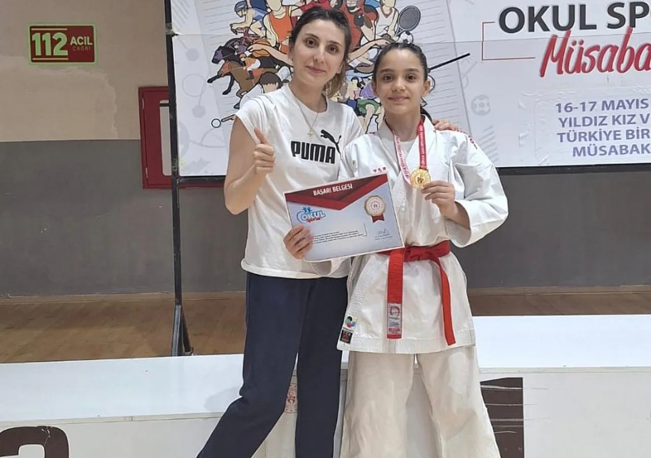 Afyonlu Sporcular Fırtına Gibi Estia