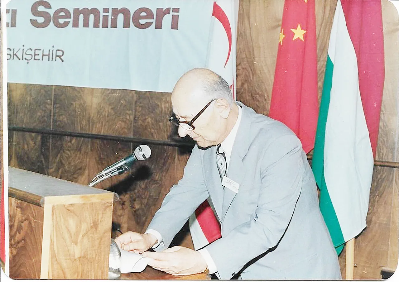 Türk Halk Kültürü Neferi İbrahim Aslanoğlu Vefatının 30.Yıldönümünde Anarken