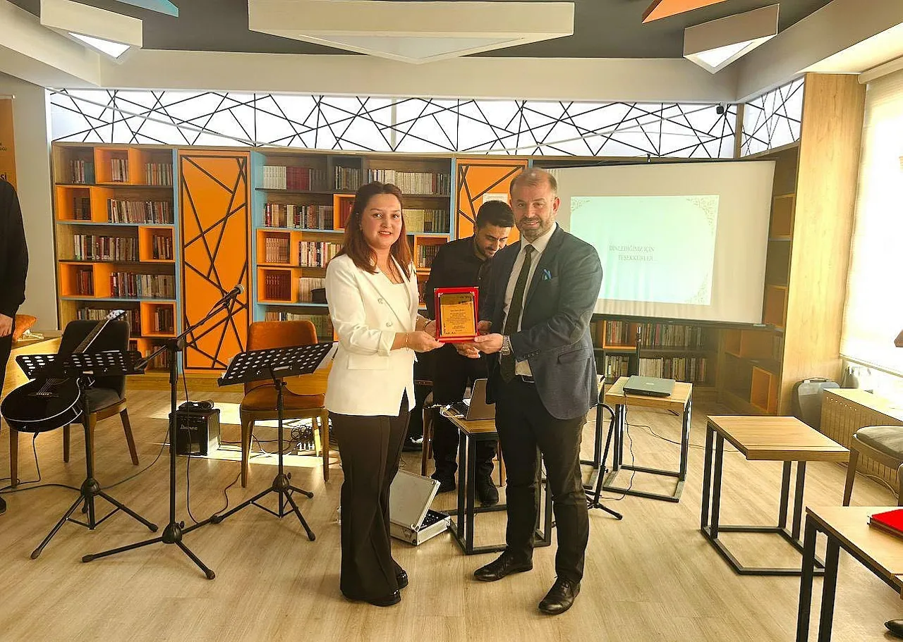 Müzik Öğretmenlerine Türkülerin Hikâyeleri Anlatıldı