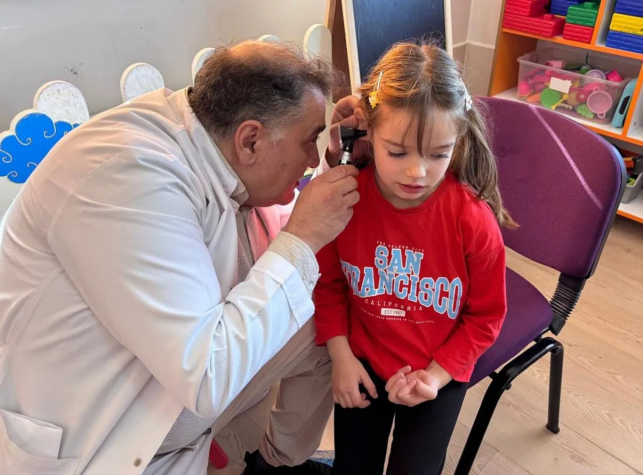 AFSÜ Personeli, Anaokulunda Sağlık Taraması Yaptı