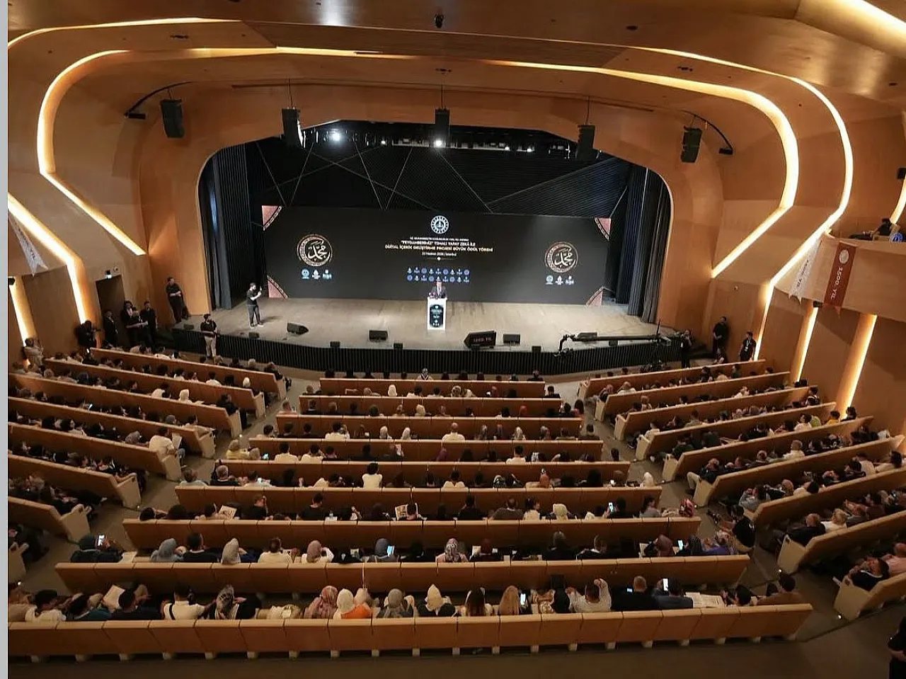 Afyonkarahisar'da Göğüs Kabartan Başarı