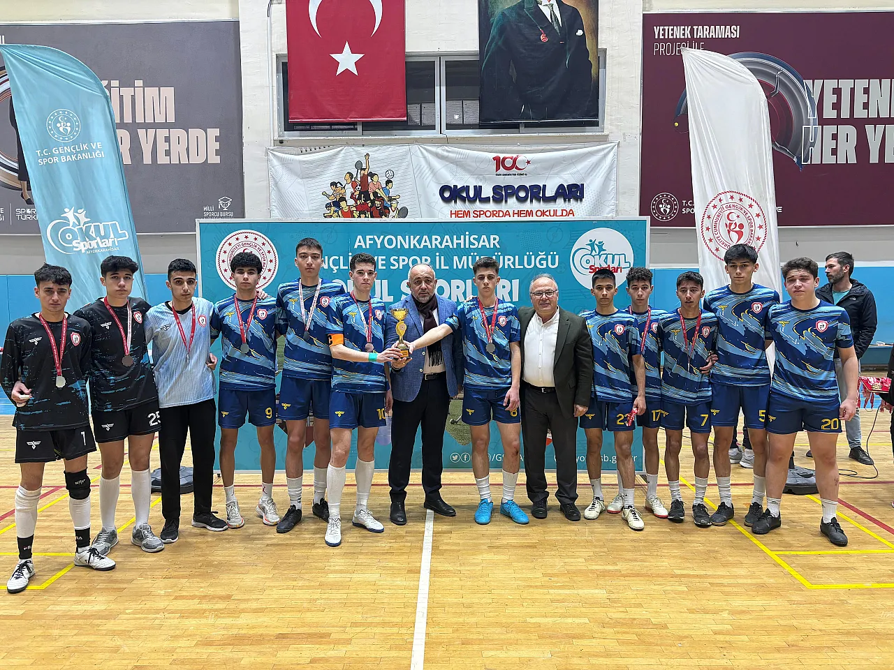 Genç Erkekler Kategorisinde Spor Lisesi Birinci