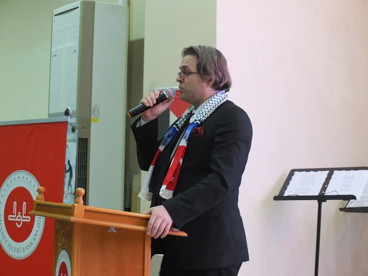 Dinar'da 'İlk Kıblemiz Mescid-İ Aksa, Kudüs Bilinci Ve Filistin Davası' Konulu Konferans