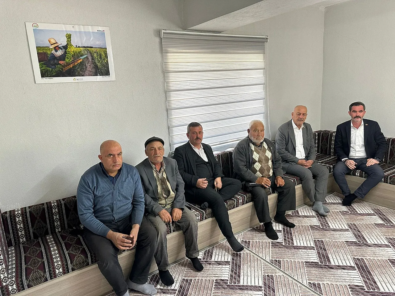 MHP'nin 'Hayırlı Günler Komşum' Ziyaretleri Devam Ediyor