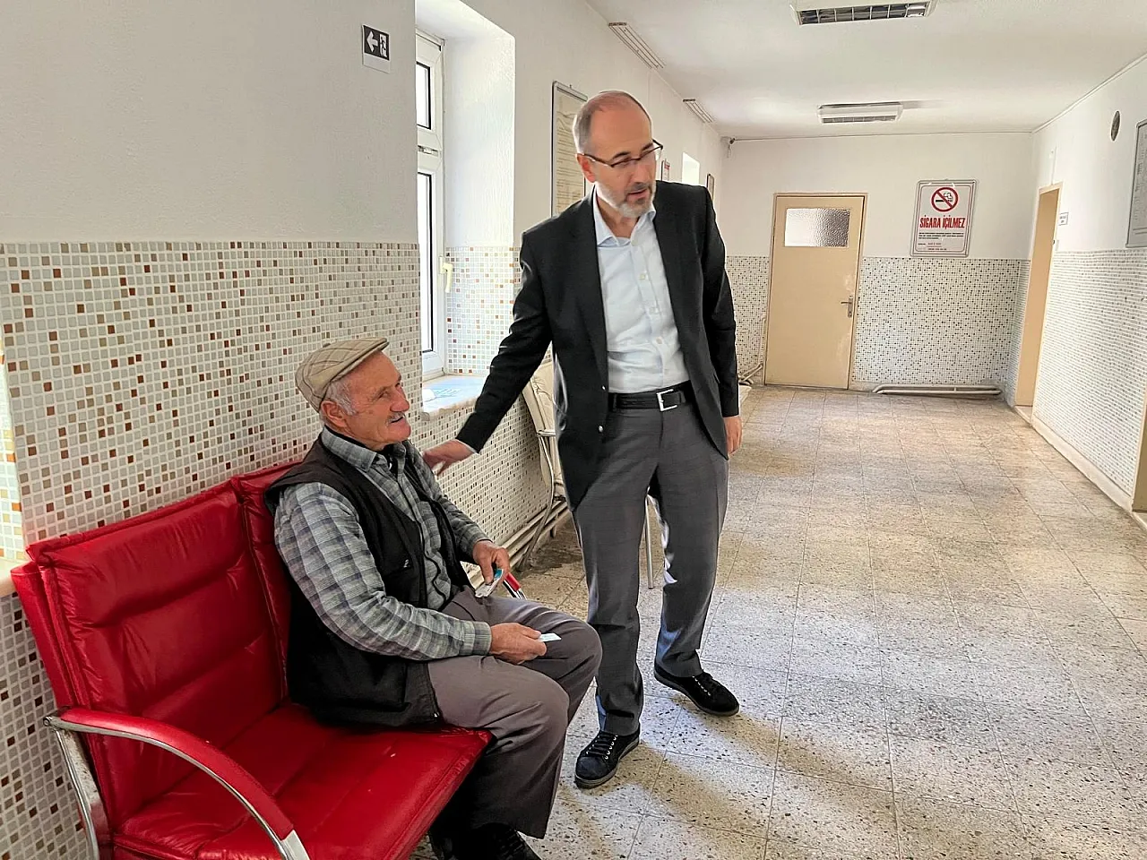 Müdür Öztürk Ve Vekilden Büyükkalecik'e Çiftçe Ziyaret