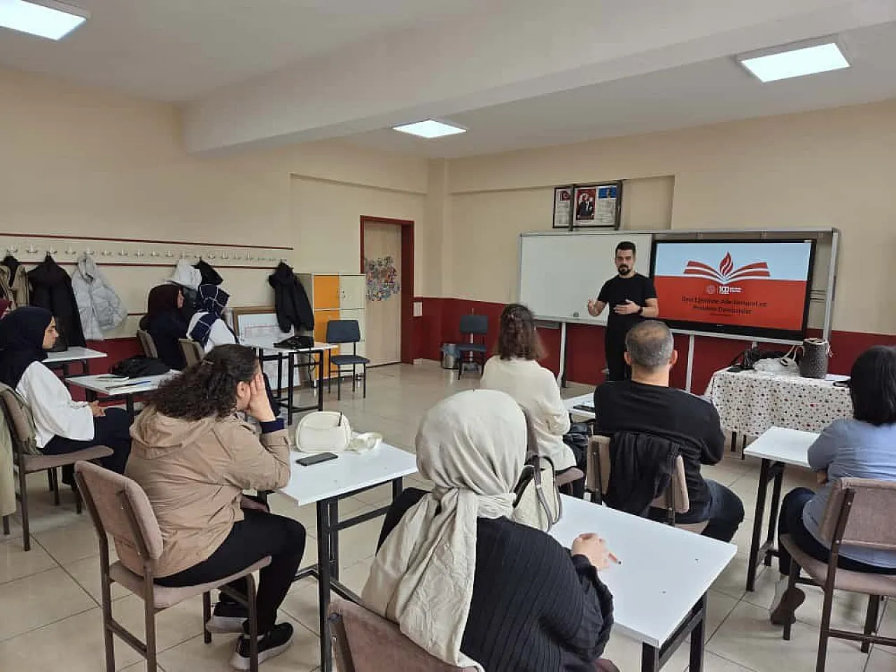 Öğretmen ve Öğrenci Gelişimi İçin Yeni Proje