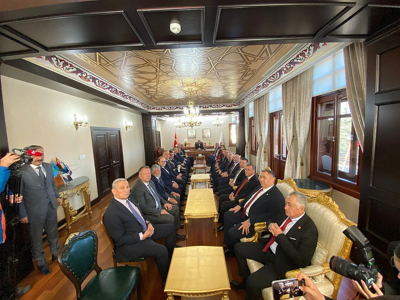 Vali Yiğitbaşı, Cumhuriyet Bayramı Tebriklerini Kabul Etti