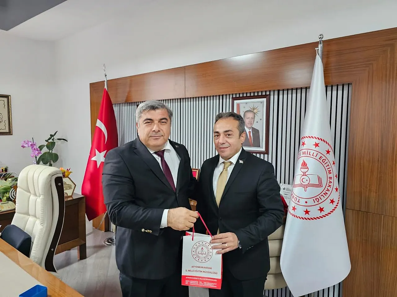 Afyon'da Eğitimin Gizli Kahramanları Unutulmadı