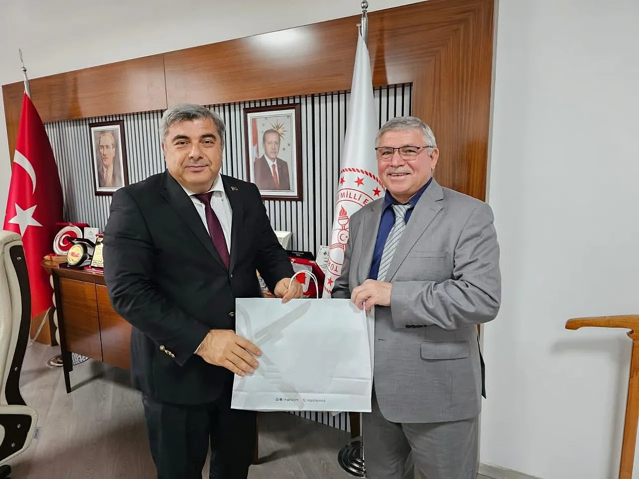 Afyon'da Eğitimin Gizli Kahramanları Unutulmadı