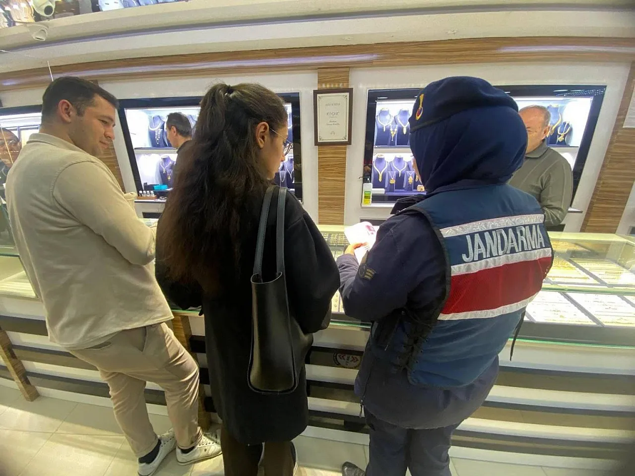 Afyon Harekete Geçti! Jandarma Sokakta