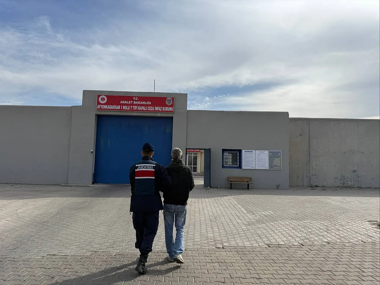 Afyonkarahisar'da Jandarma 1 Haftada 29 Kişiyi Yakaladı