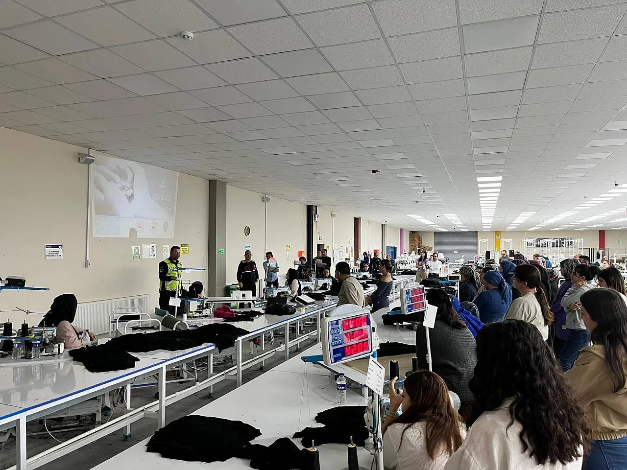 Anne Ve Anne Adaylarına Uyusturucuyla Mücadele Eğitimi