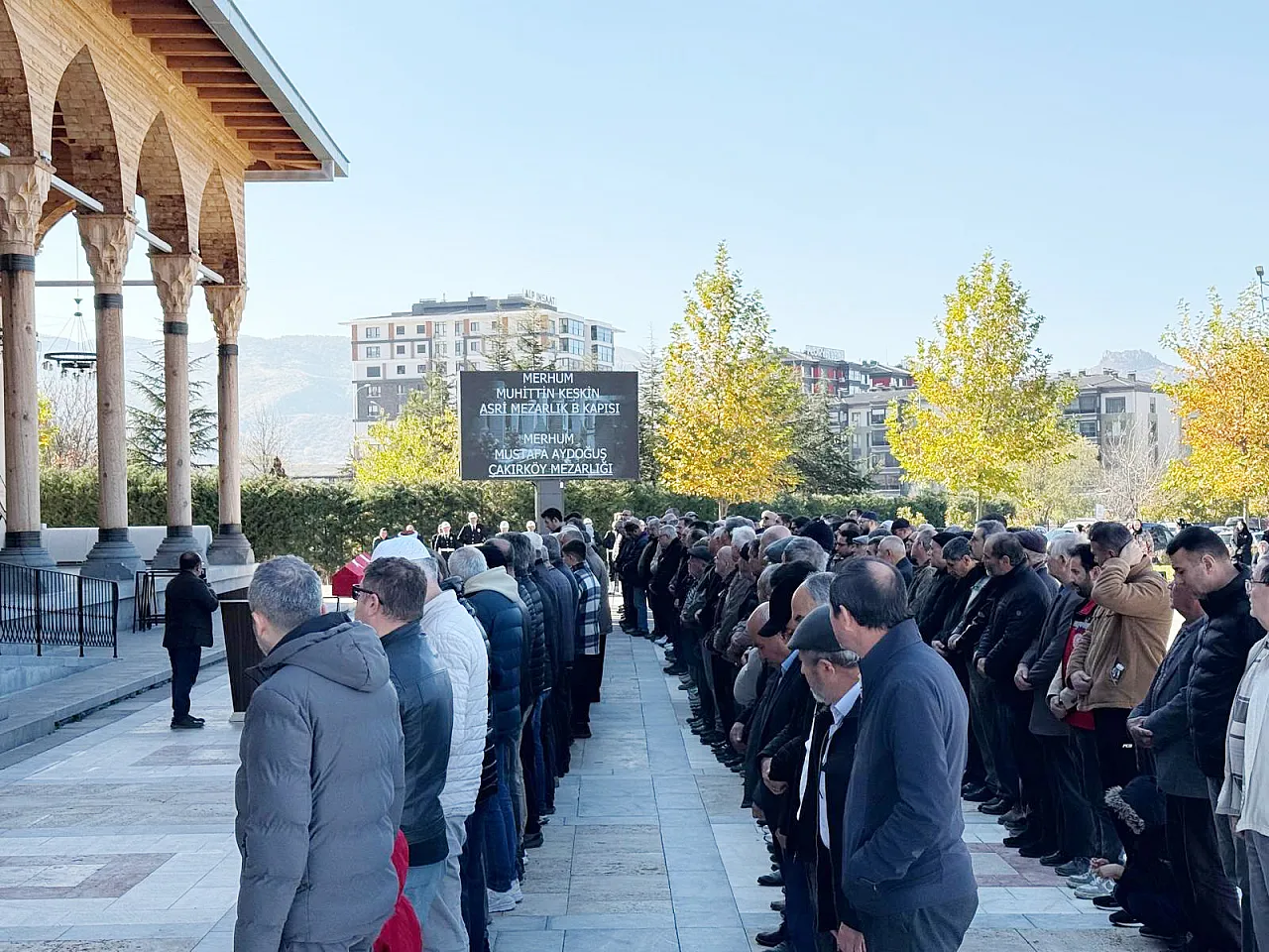 Emekli Vali Hemşehrimiz Muhittin Keskin Dualarla Uğurlandı