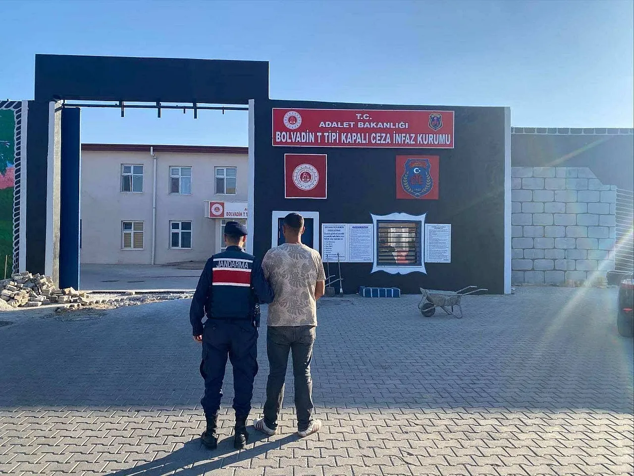 Jandarmanın Kararlı Operasyonuyla 60 Kişi Yakalandı