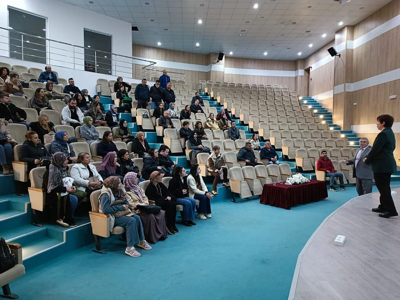 Müdür Sünnetci: Öğrencilerimizi Desteklemek Bizim Sorumluluğumuzdur
