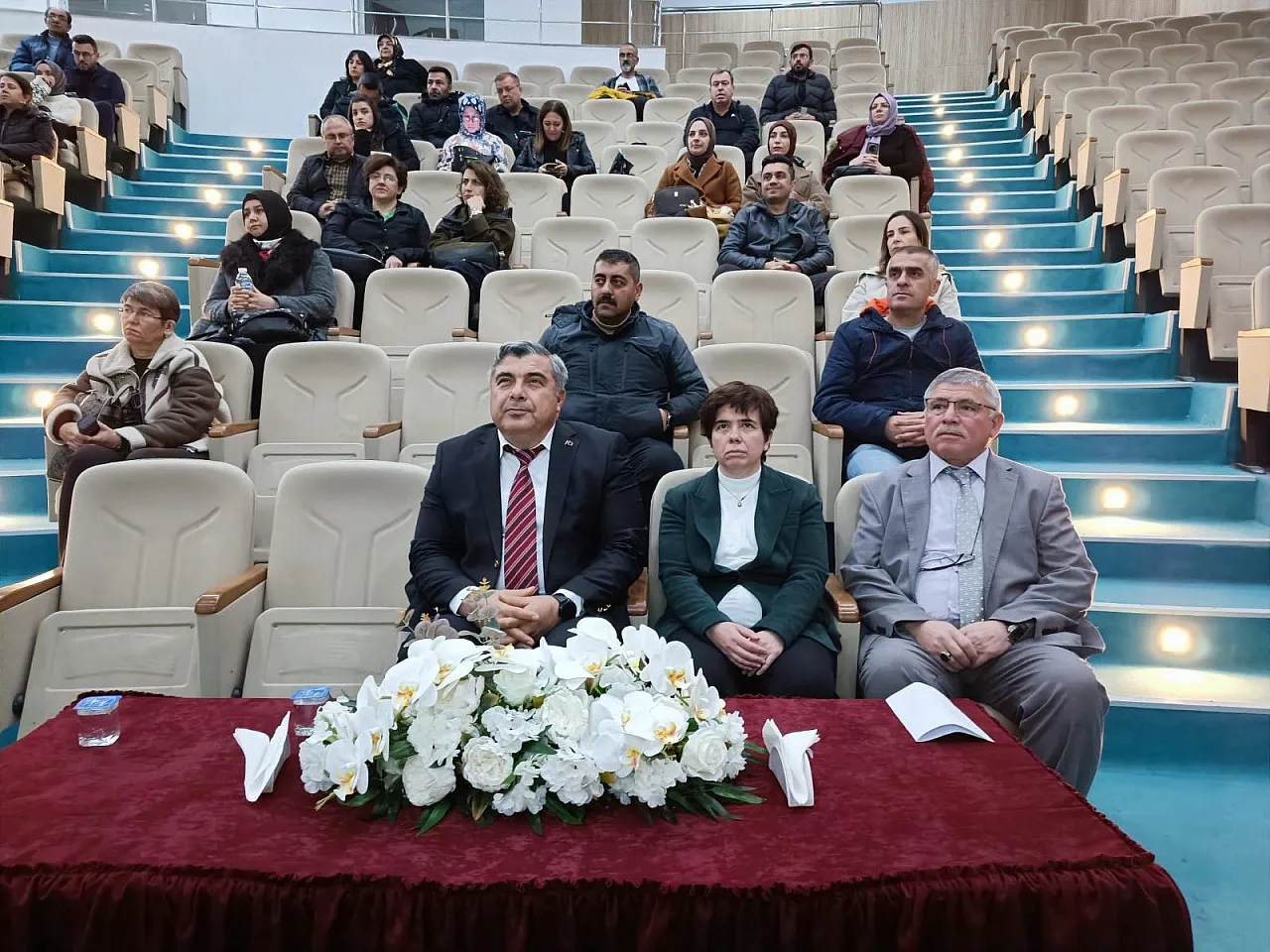 Müdür Sünnetci: Öğrencilerimizi Desteklemek Bizim Sorumluluğumuzdur