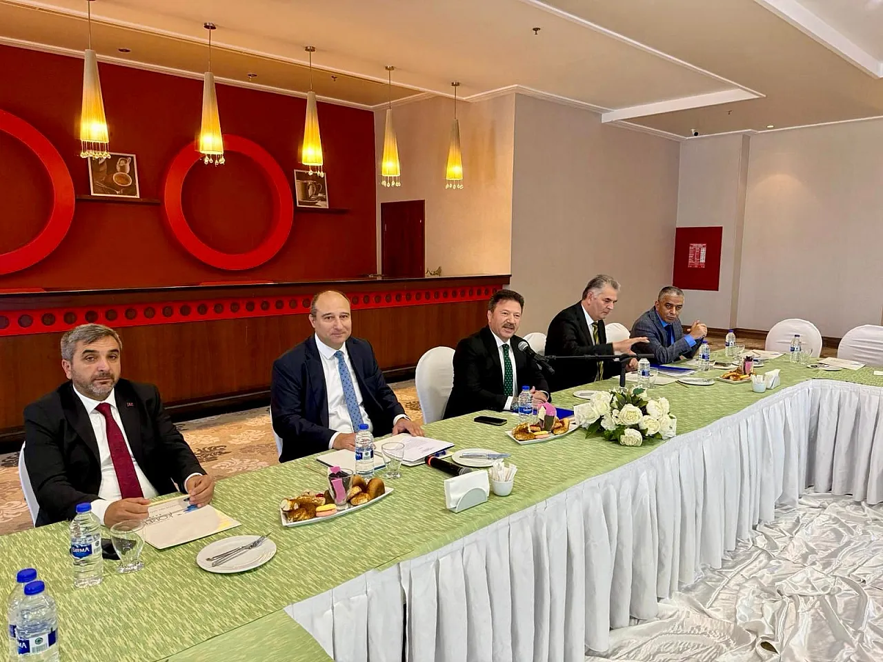 TŞOF Genel Başkanı Mehmet Yiğiner'in Öncülüğünde Esnafın Nabzı Afyon'da Tutuldu