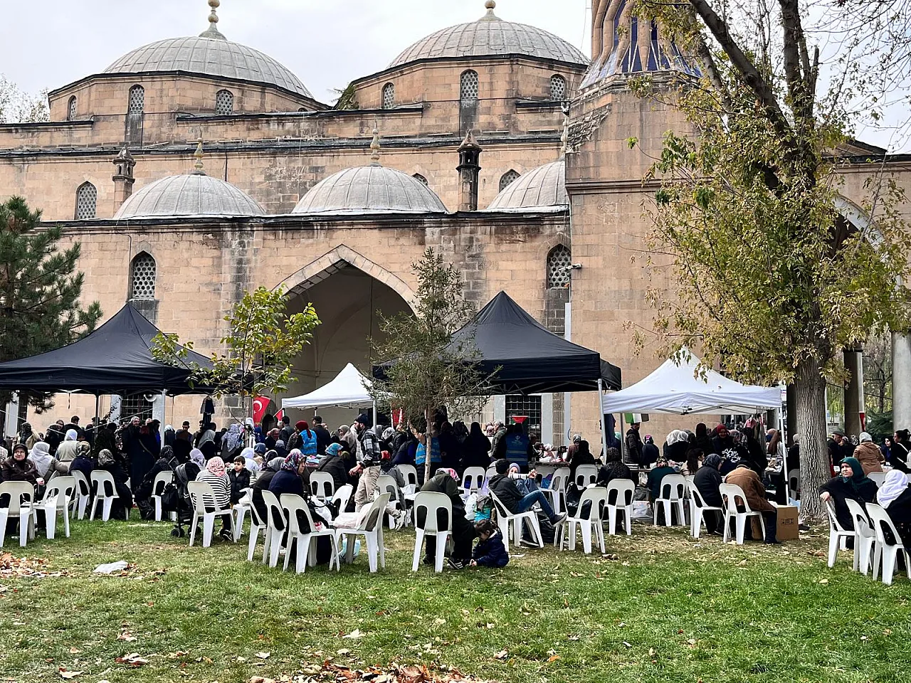 Tüm Gelir Gazze'ye Bağışlanacak