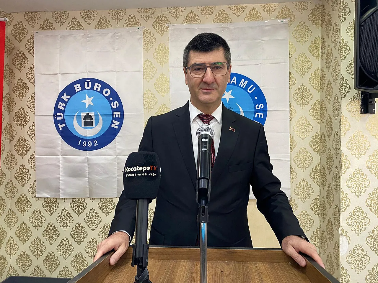 Türk Büro-Sen'den Net Mesaj: Asla Eğilmedik, Bükülmedik!