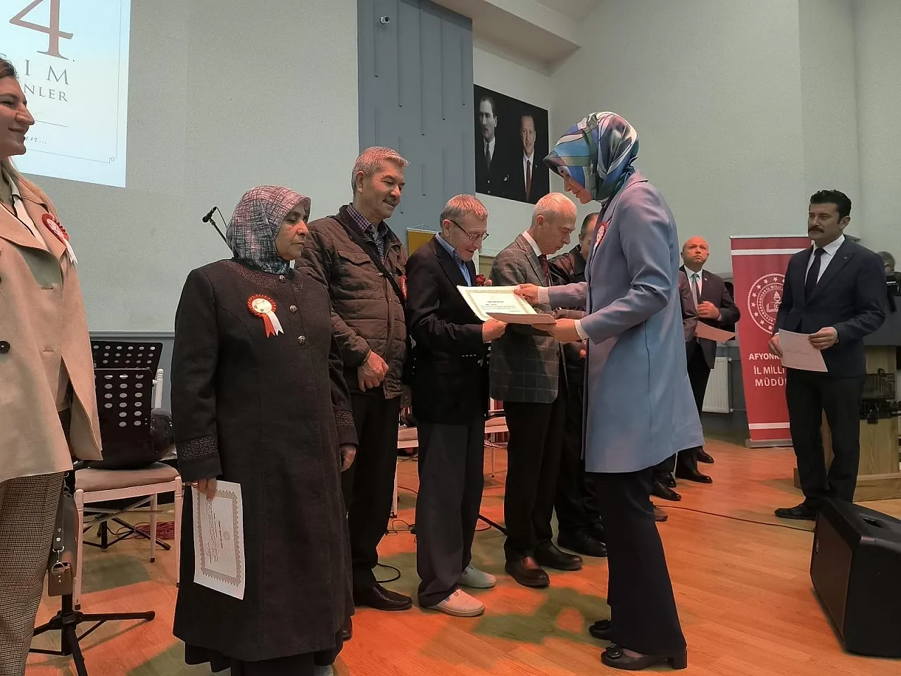 Vali Yiğitbaşı: Afyon'daki Projelerin Mimarı Öğretmenlerdir