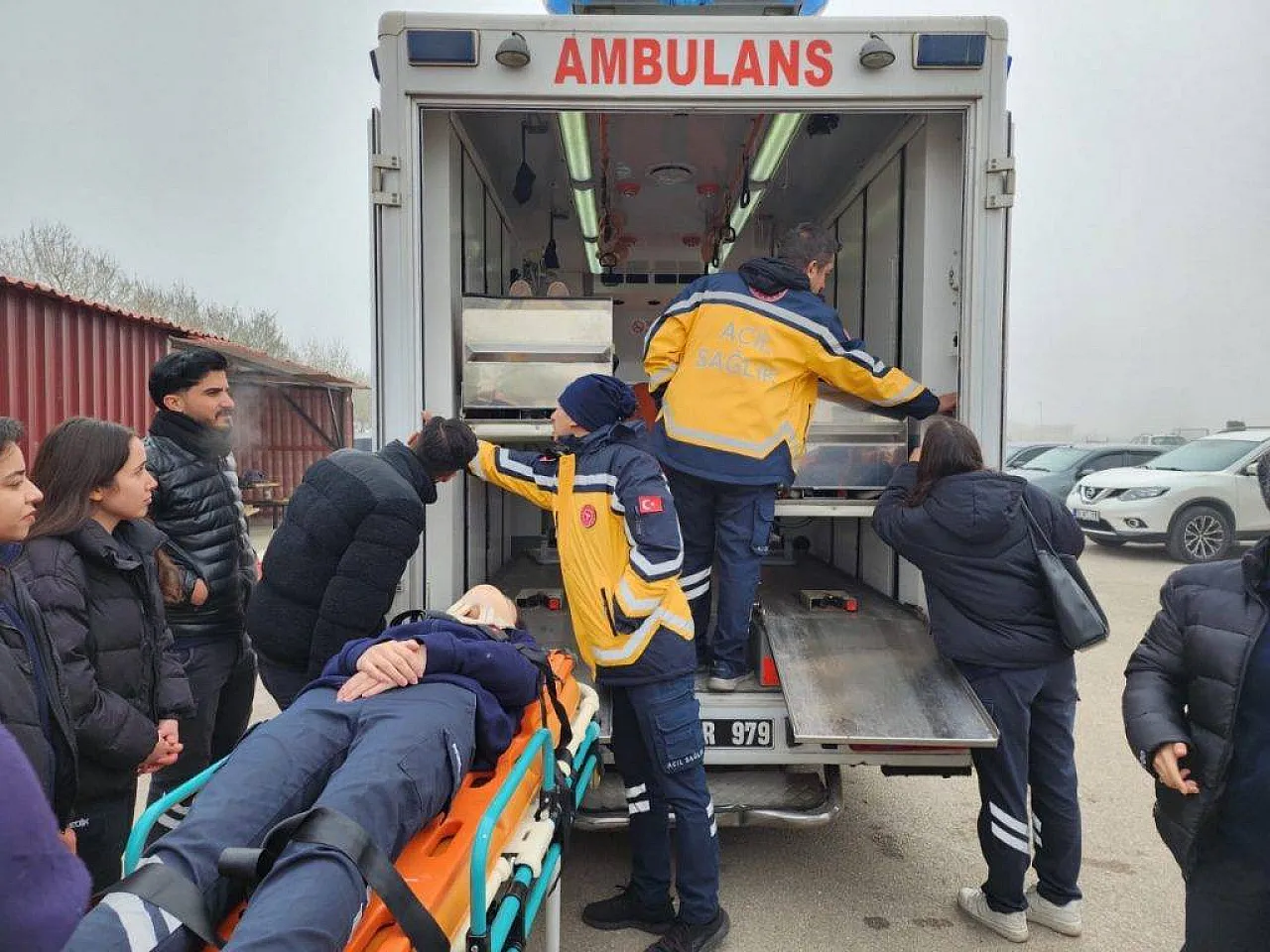 AFSÜ'de Ambulans Sürüş Güvenliği Eğitimi Verildi