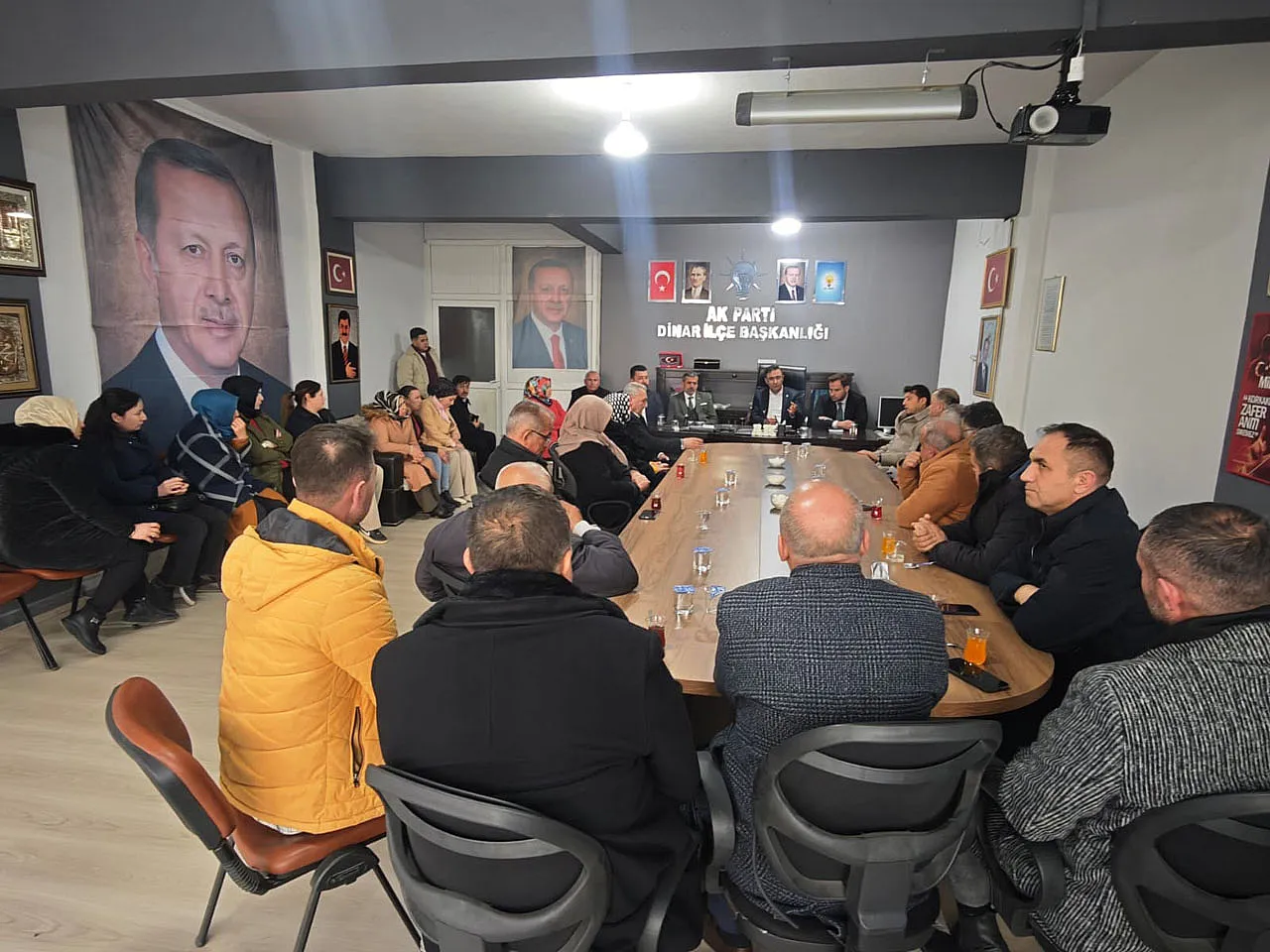 'İşe Alımlarda Para Talebi CHP'deki Zihniyeti Ortaya Koymaktadır'