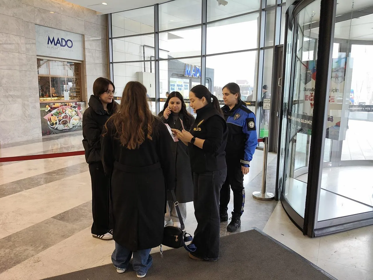 Polisten Afyon'da Kritik Uyarı: Bu Detay Hayat Kurtarıyor