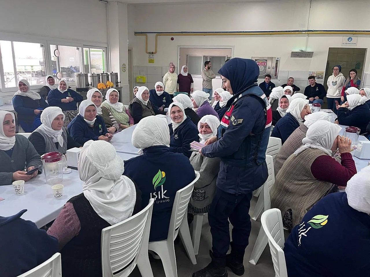 Afyon Jandarma Ekiplerinin Mesajı Net: Kadına El Kalkamaz!