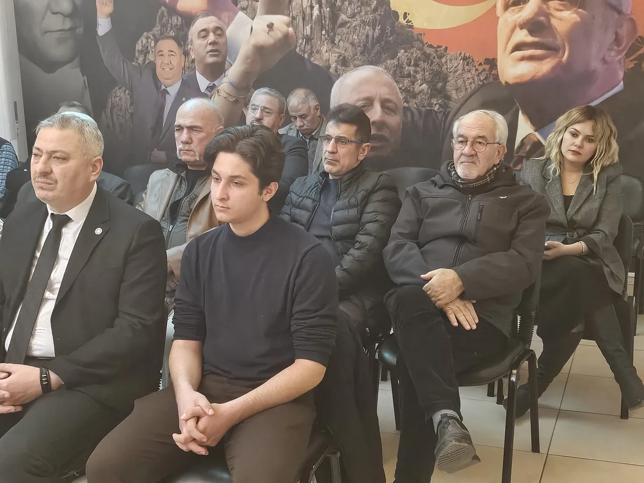 Mısırlıoğlu: Bu Milletvekilleri Ne İşe Yarar?