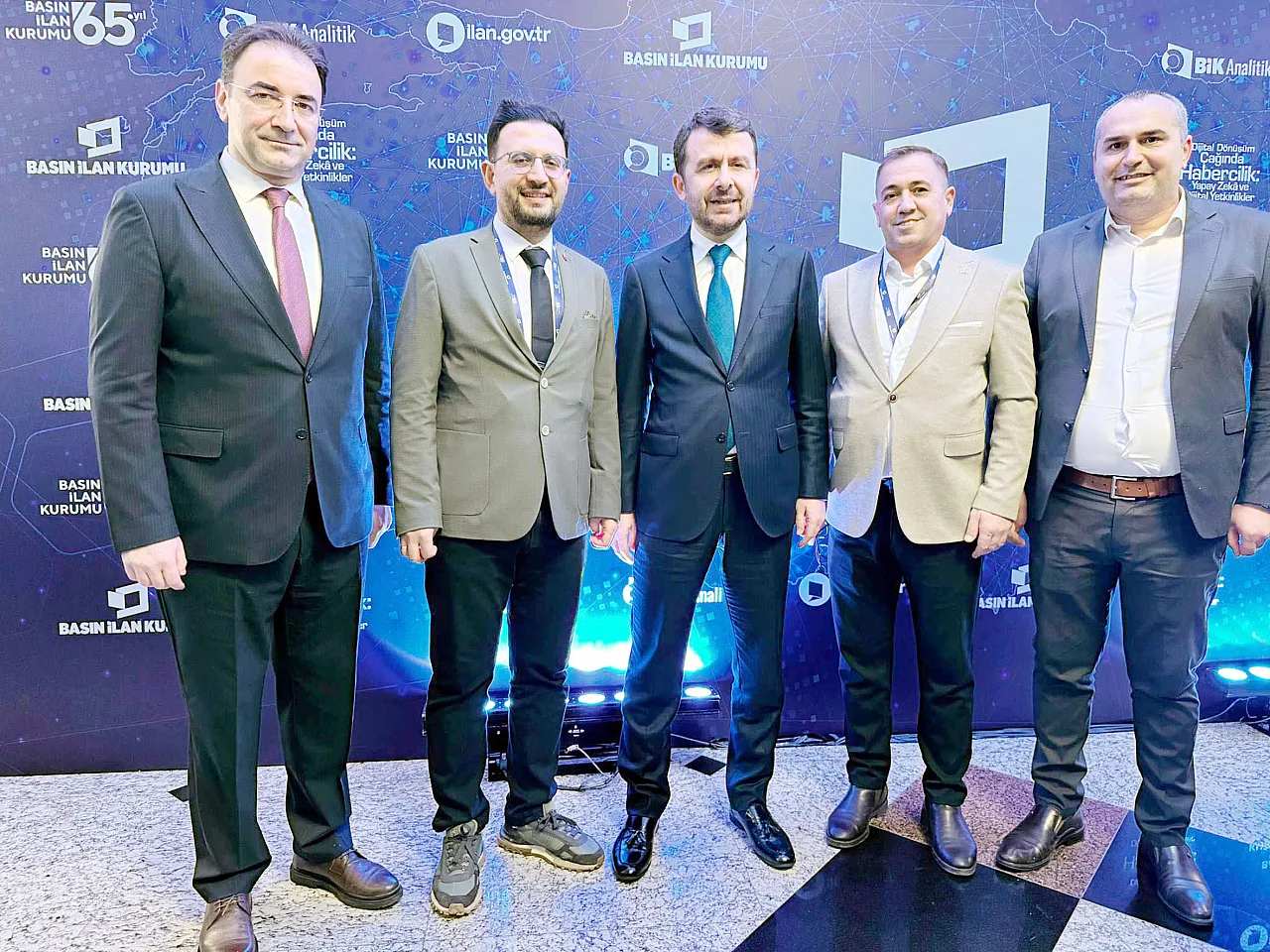 Kapıldım Gidiyorum, Bahtımın Rüzgarına