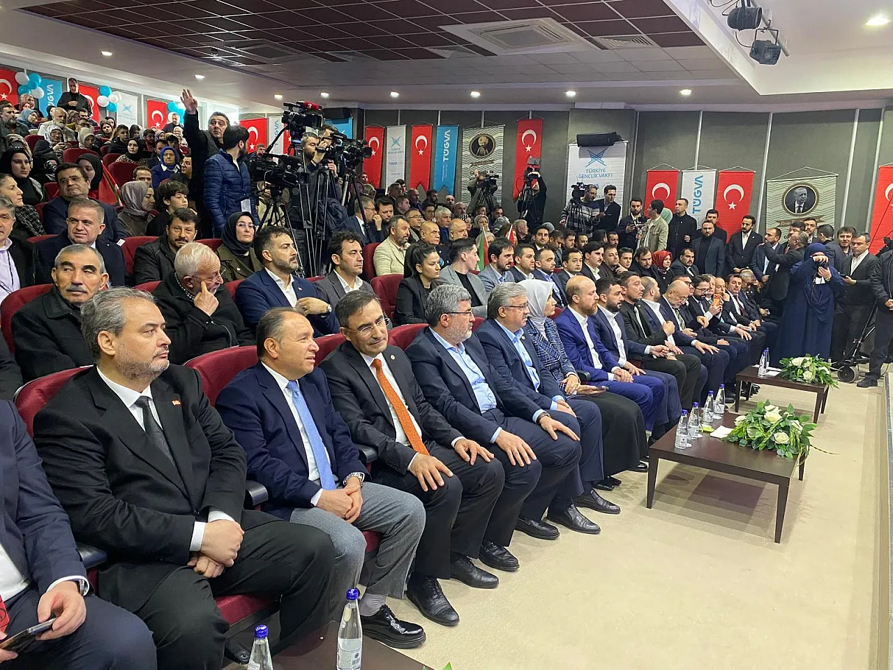 'Burası Afyon Gençliği'nin Yeni Adresi Olacak'