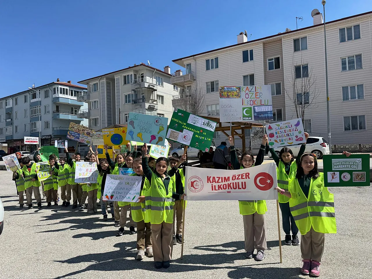 Afyon'da Miniklerden Dev Farkındalık Projesi