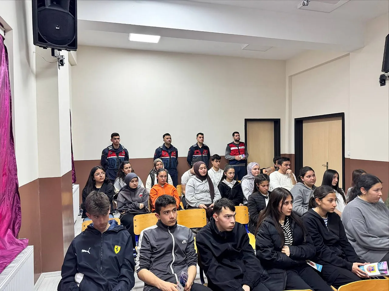 Afyonkarahisar'da Jandarma Bilinçlendiriyor