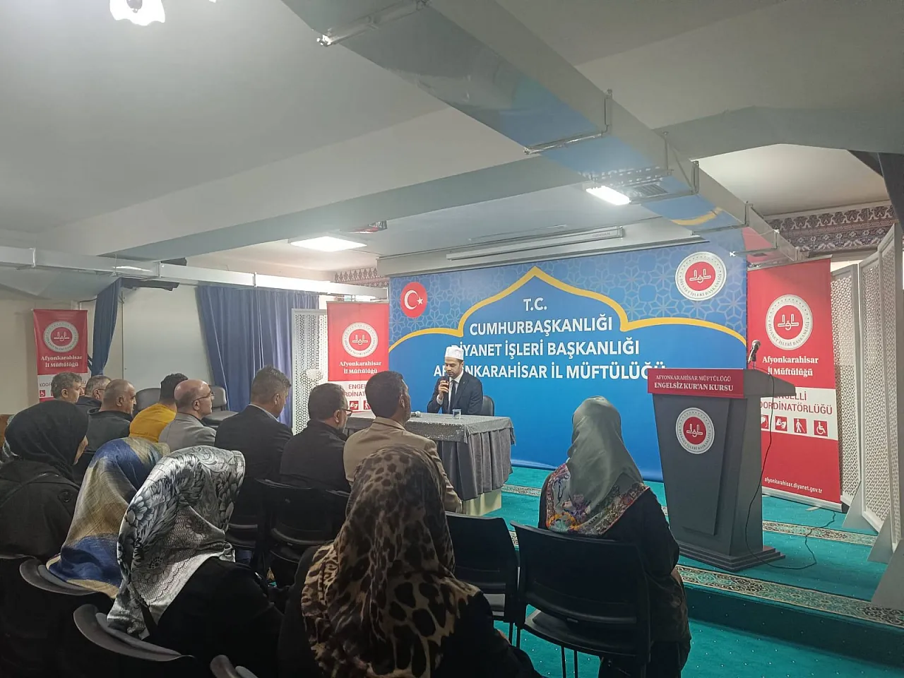 Bu Konferansta Dijital Fırsatlar Ve Riskler İrdelendi