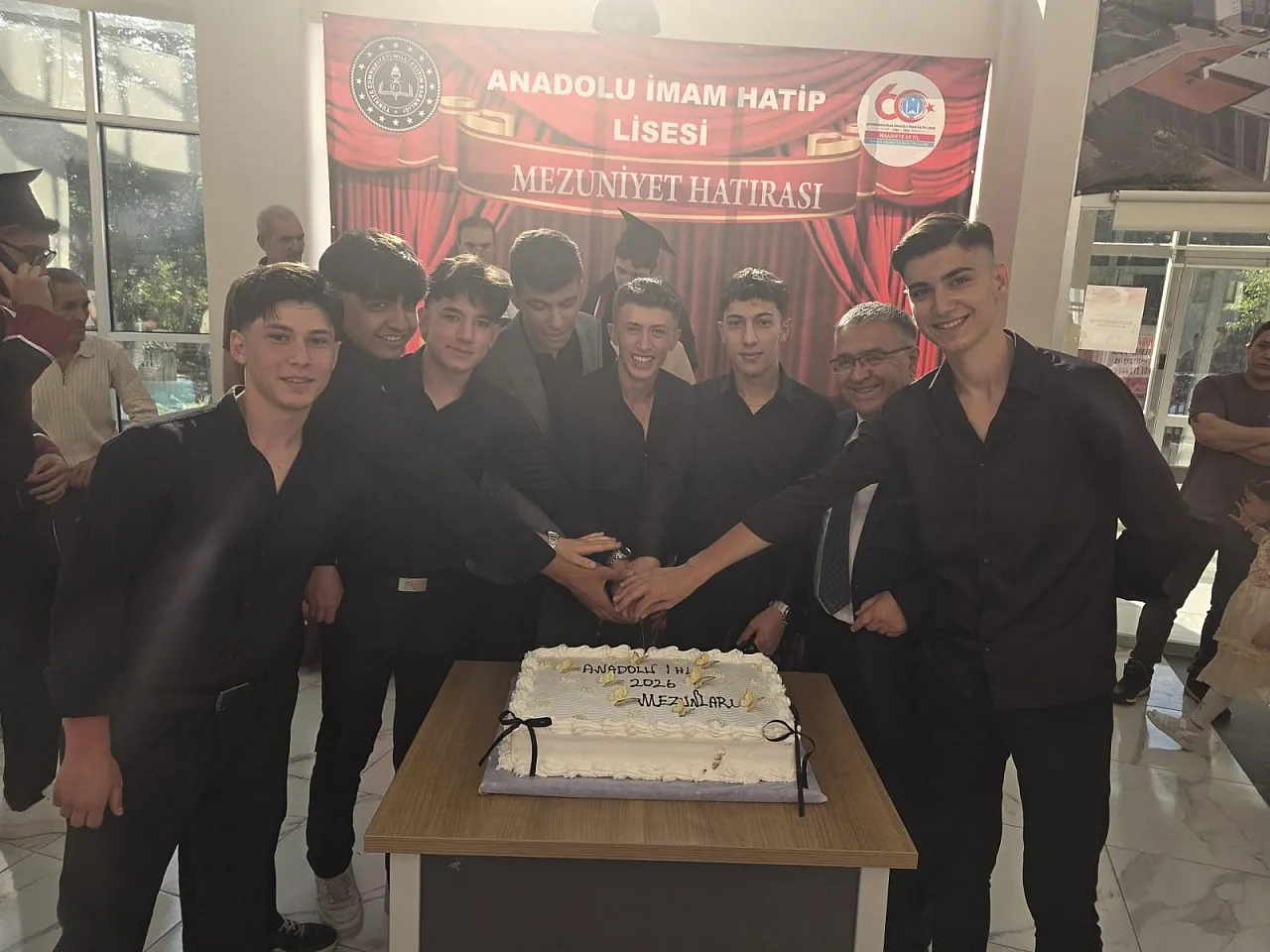 Afyonkarahisar Anadolu İHL 60. Yılında 55. Dönem Mezunlarını Verdi