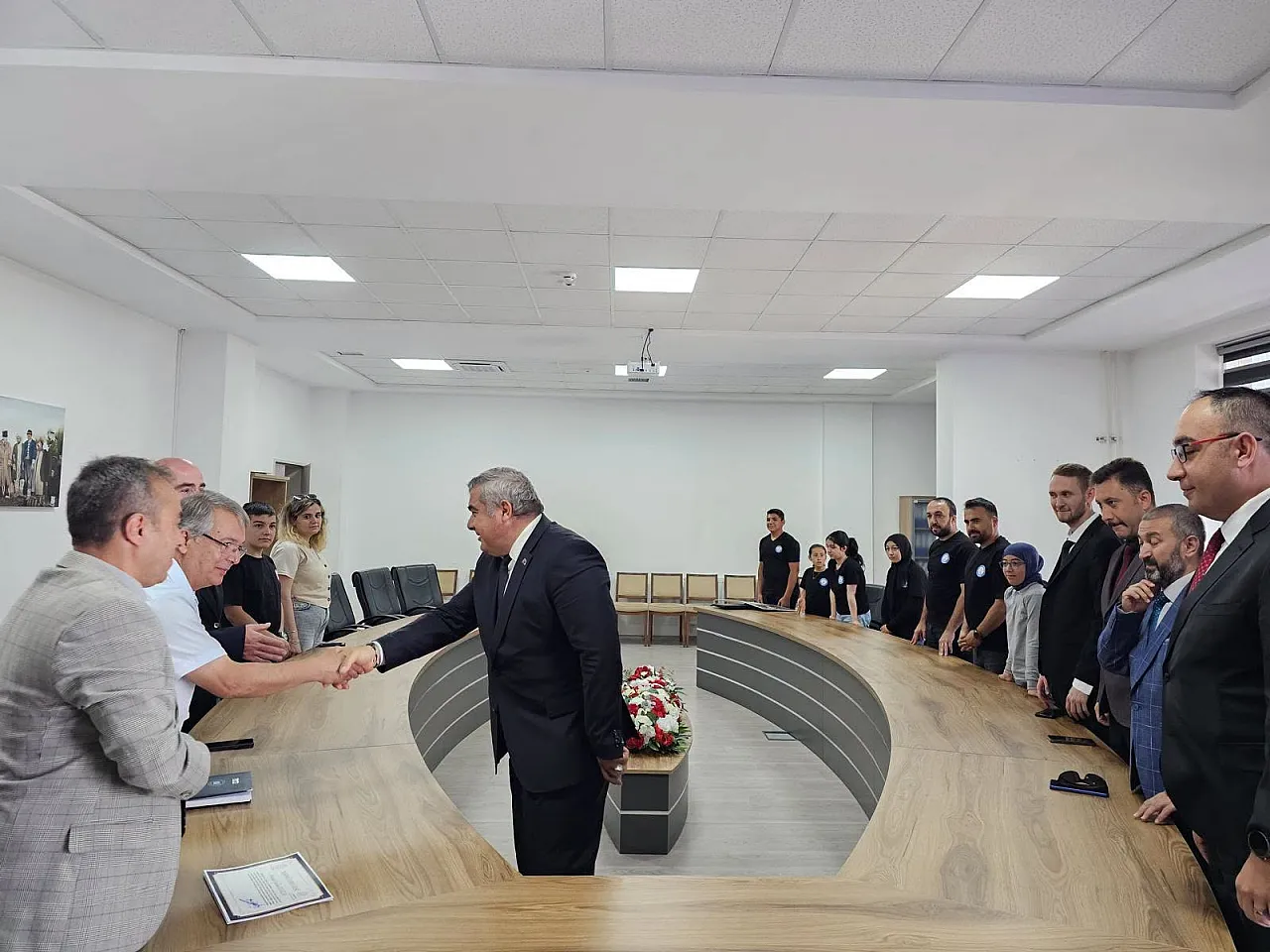 Bilgiyi Erdemle Bütünleştiren Nesiller Yetişiyor