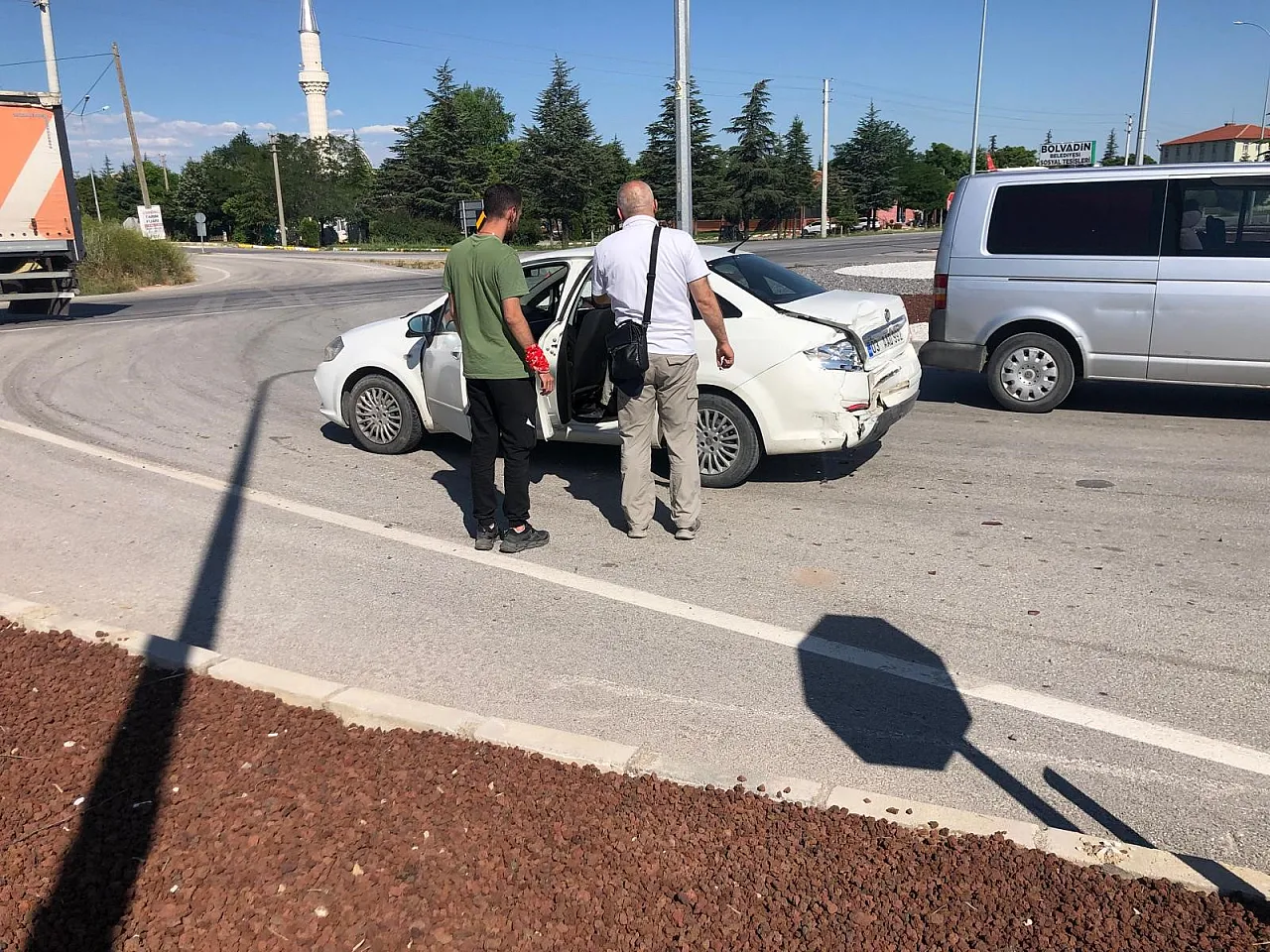 Bolvadin'de Trafik Kazası: 1 Yaralı
