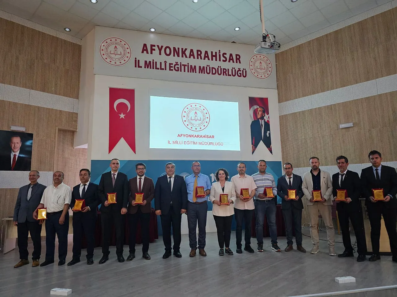 Köklerden Geleceğe Erdemli Nesiller Yetiştiriliyor