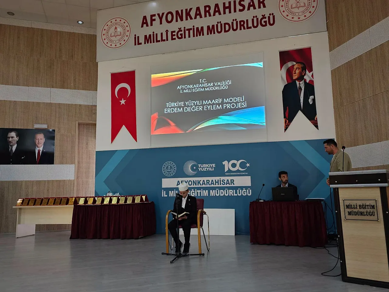 Köklerden Geleceğe Erdemli Nesiller Yetiştiriliyor