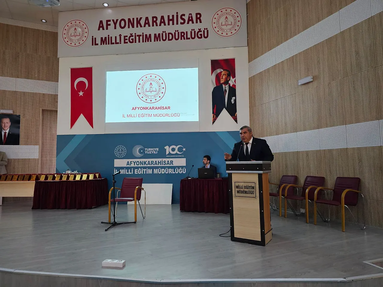 Köklerden Geleceğe Erdemli Nesiller Yetiştiriliyor